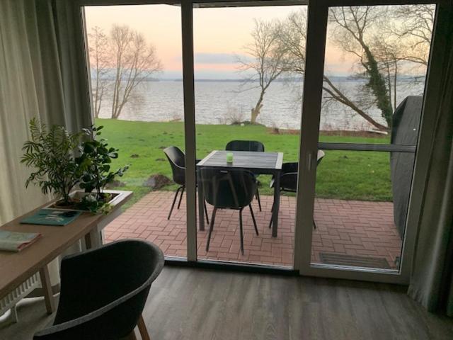 Ferienwohnung Am See Mit Terrasse Ашеберг Экстерьер фото